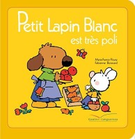 Petit Lapin Blanc 55. Petit Lapin Blanc est très poli