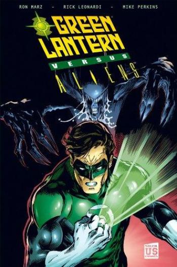 Couverture de l'album Green Lantern vs Aliens (One-shot)